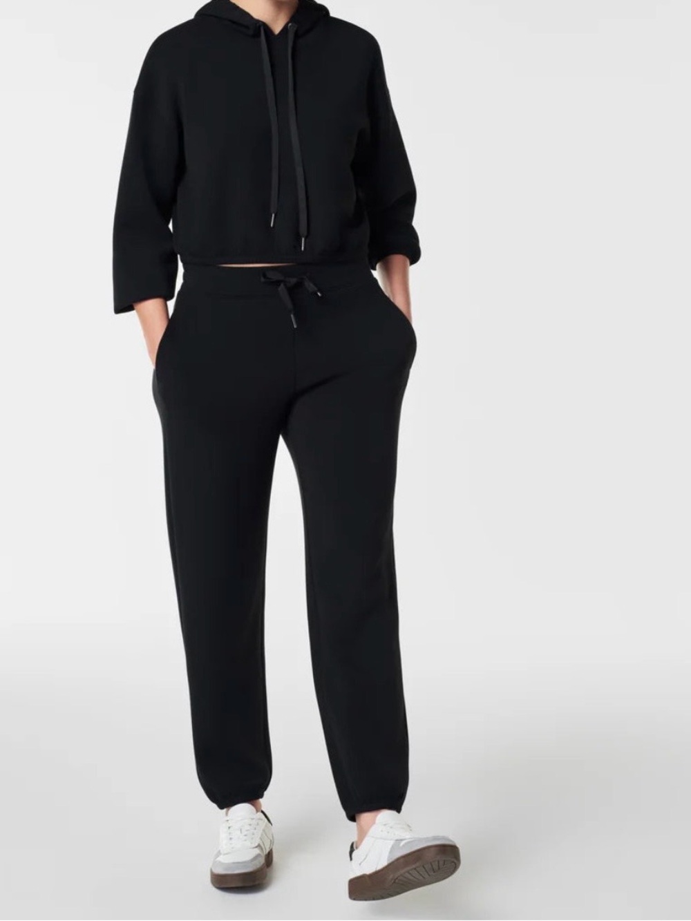 NWT SPANX AirEssentials Jogger Black Size Small
